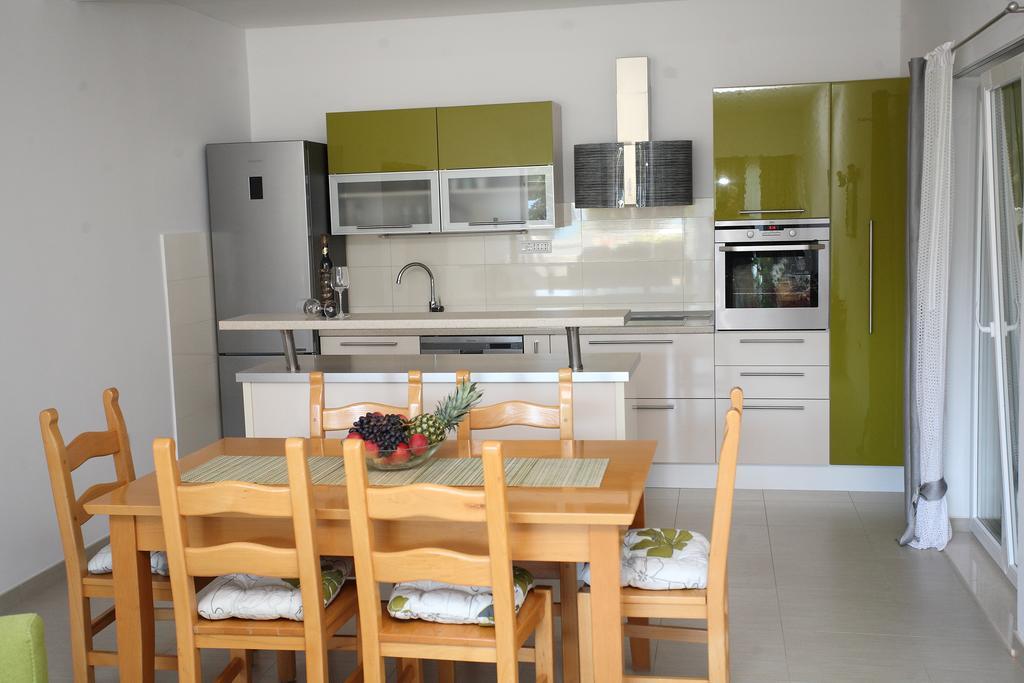 Villa-Apartments Karmel Kaštela Exterior foto
